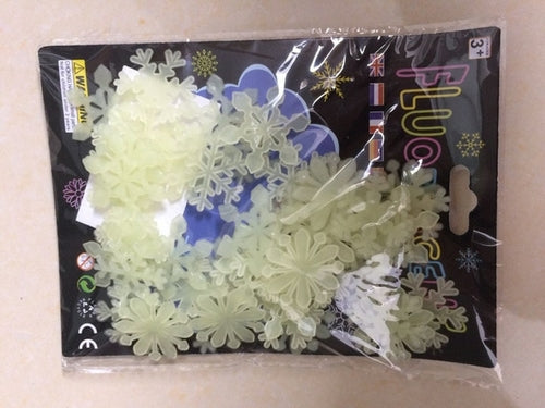 50pcs Colorful Luminous Snowflake Wall Sticker Glow In The Dark Decal