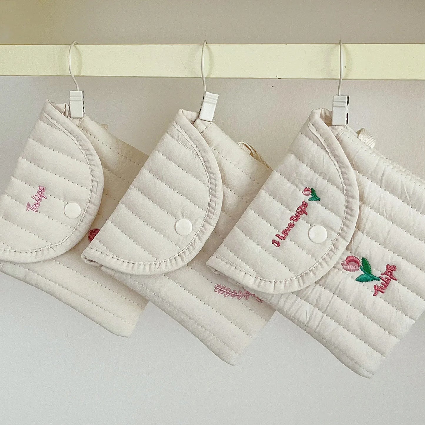 1pc Cute Sanitary Napkin, Aunt's Napkin Storage Bag, Portable Small