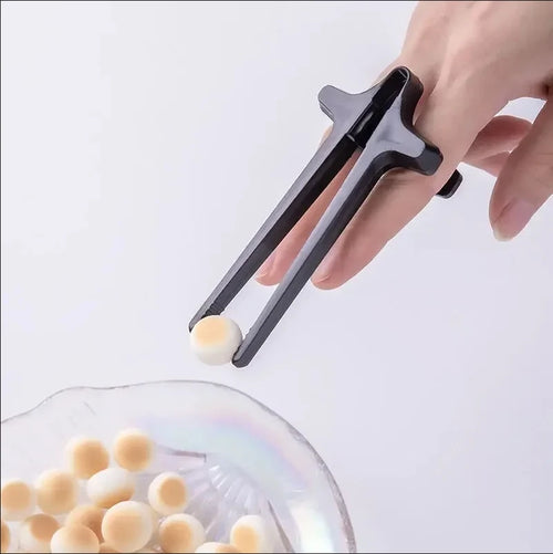 1PC Lazy Fingers Chopsticks - Hands-Free Snack And Game Clip-On Food