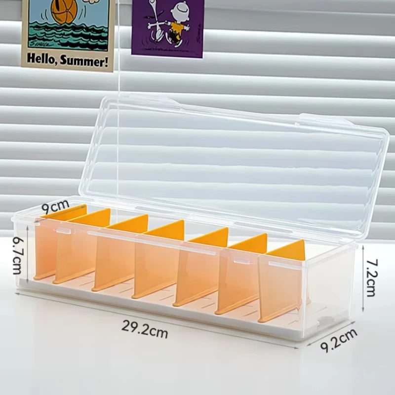 Transparent plastic storage box, capable of holding 550+gaming cards,