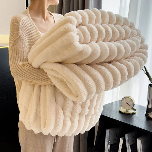 1pc Throw Blanket for Bed - 250GSM Soft & Warm Fluffy Blanket,