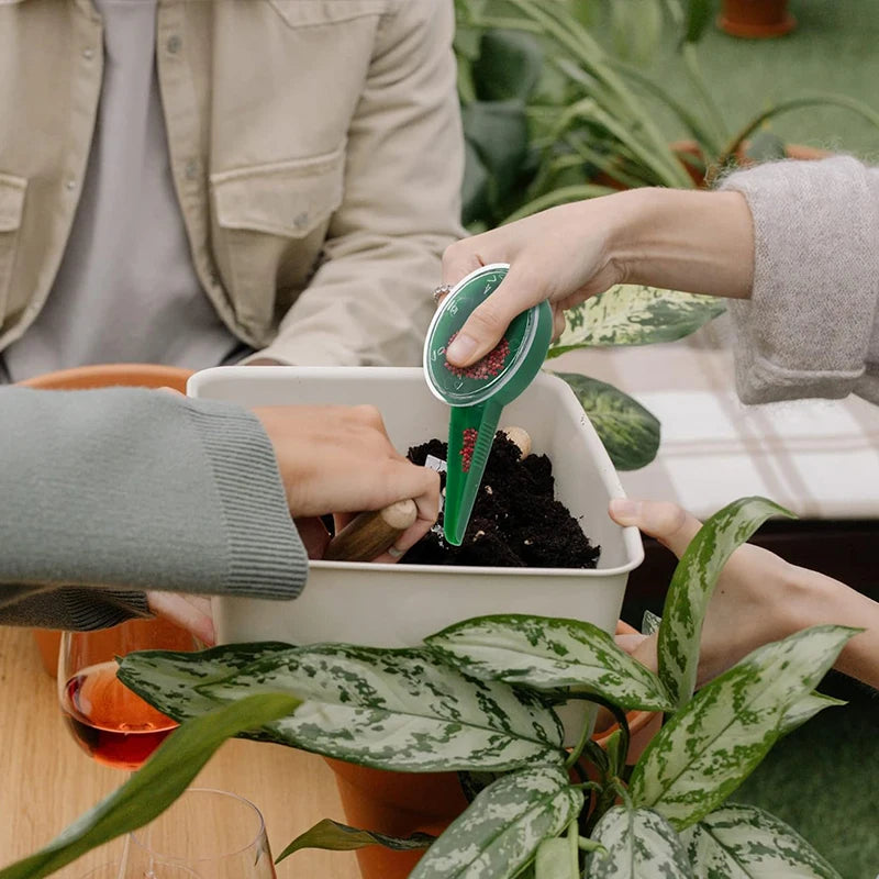 Multifunction Seeding Dispenser Tools Adapting to Various Sizes of