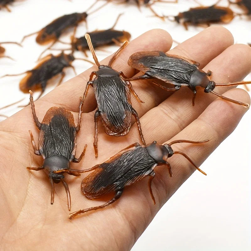 50pcs Realistic Bugs Funny Toy Fake Cockroach Novelty Insects