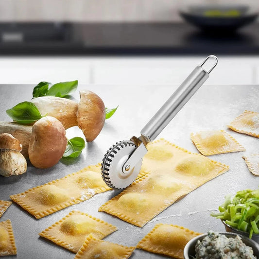 1PC New Arrival Ravioli Cutter  Stainless Steel Wheel, Perfect for