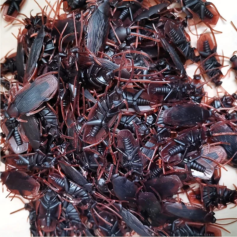 50pcs Realistic Bugs Funny Toy Fake Cockroach Novelty Insects