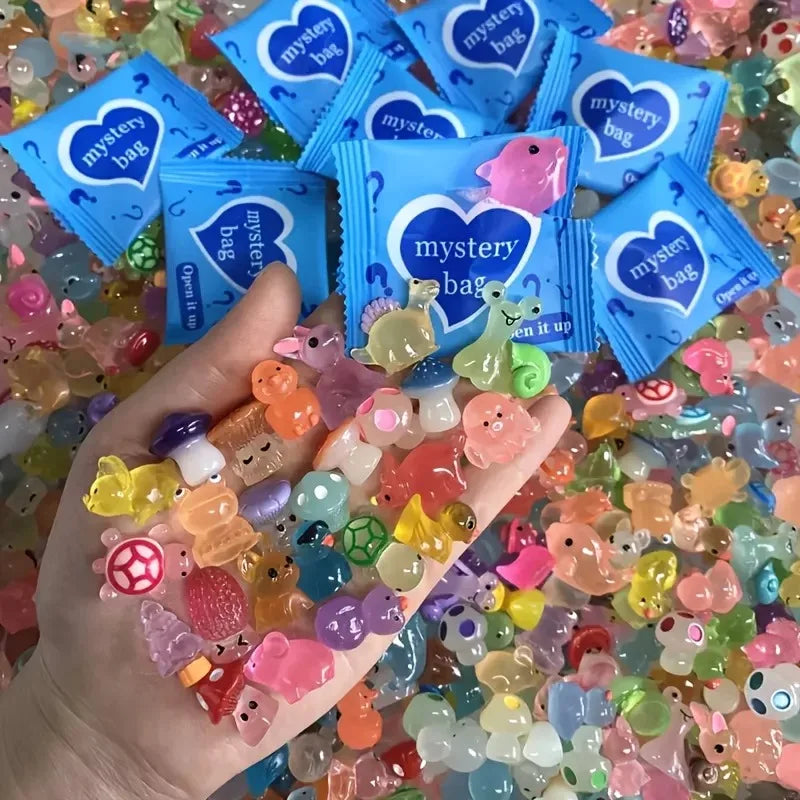 5/10/30/50/60pcs Glow In The Dark Mini Resin Animals Surprise Blind