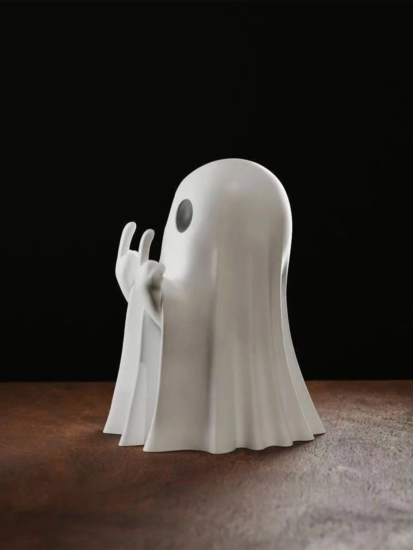 1pc middle finger ghost statue, 7.5cm terrifying ghost decoration,