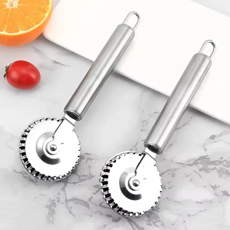 1PC New Arrival Ravioli Cutter  Stainless Steel Wheel, Perfect for