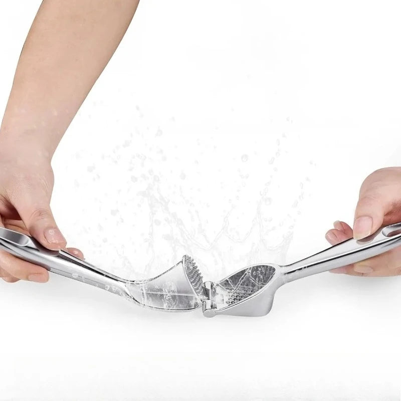 1PC Garlic Press Zinc Alloy Garlic Mincer Crusher with Ergonomic Soft