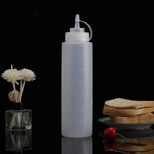 500 ML Plastic Pointed Mouth Squeeze Type Sauce Bottle Made