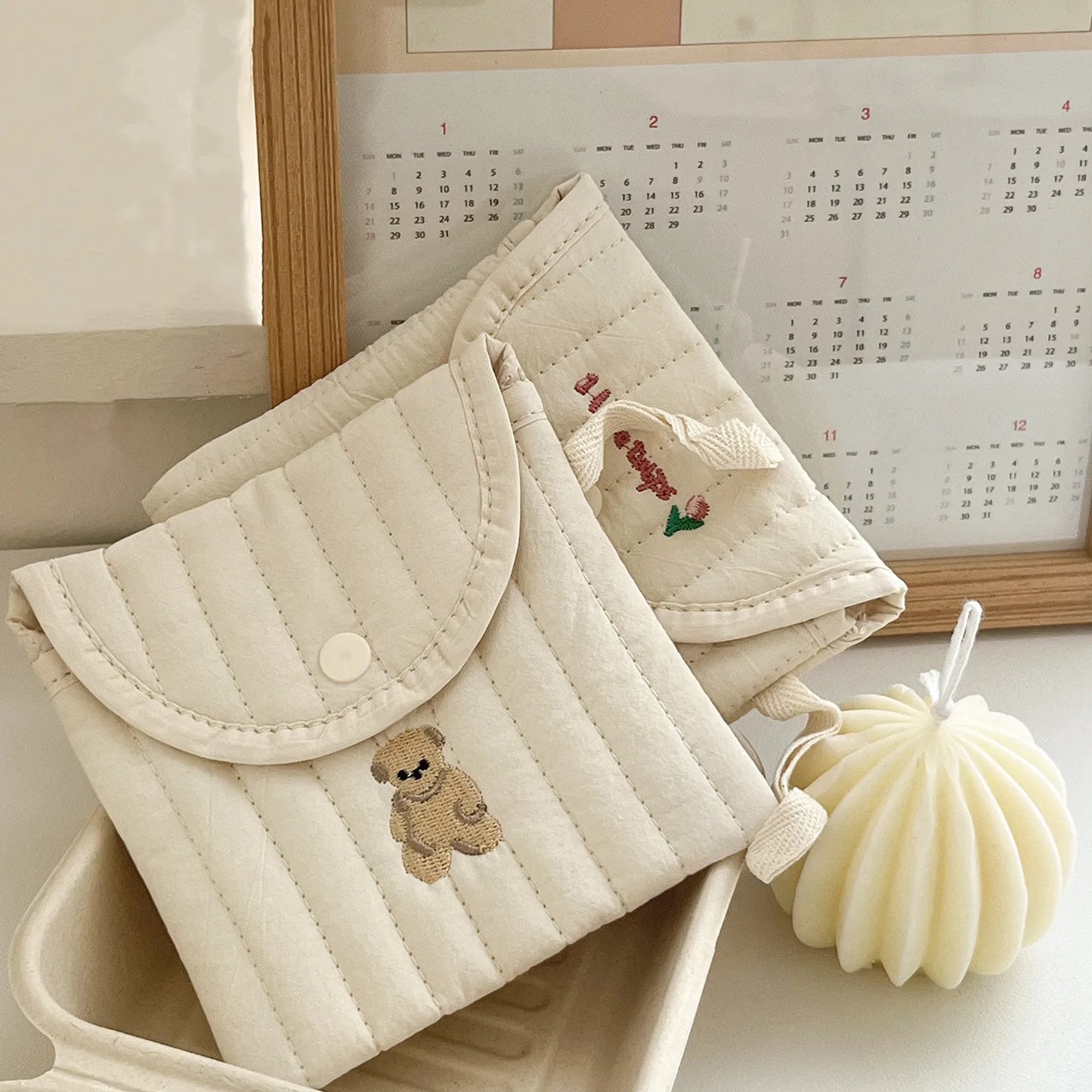 1pc Cute Sanitary Napkin, Aunt's Napkin Storage Bag, Portable Small
