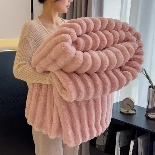 1pc Throw Blanket for Bed - 250GSM Soft & Warm Fluffy Blanket,