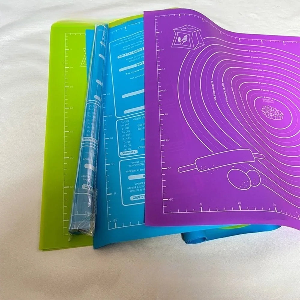Food gradePlasticRolling Mat with Measuring Tool Non slip Kneading