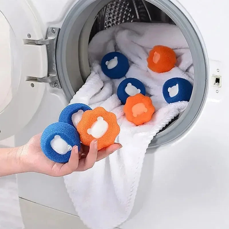 The pet hair remover can wash the cleaning tool of the clothes
